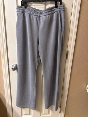 Lululemon Softstreme High-Rise Pants in Rhino Grey